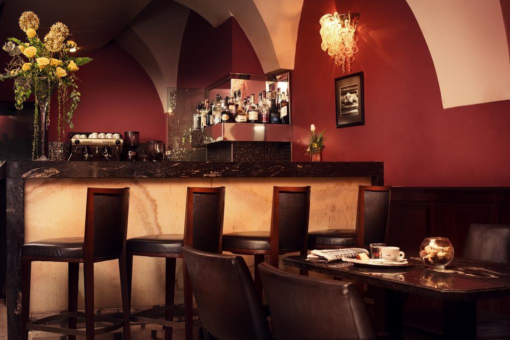 Hotel Ambassador Kosice Luaran gambar