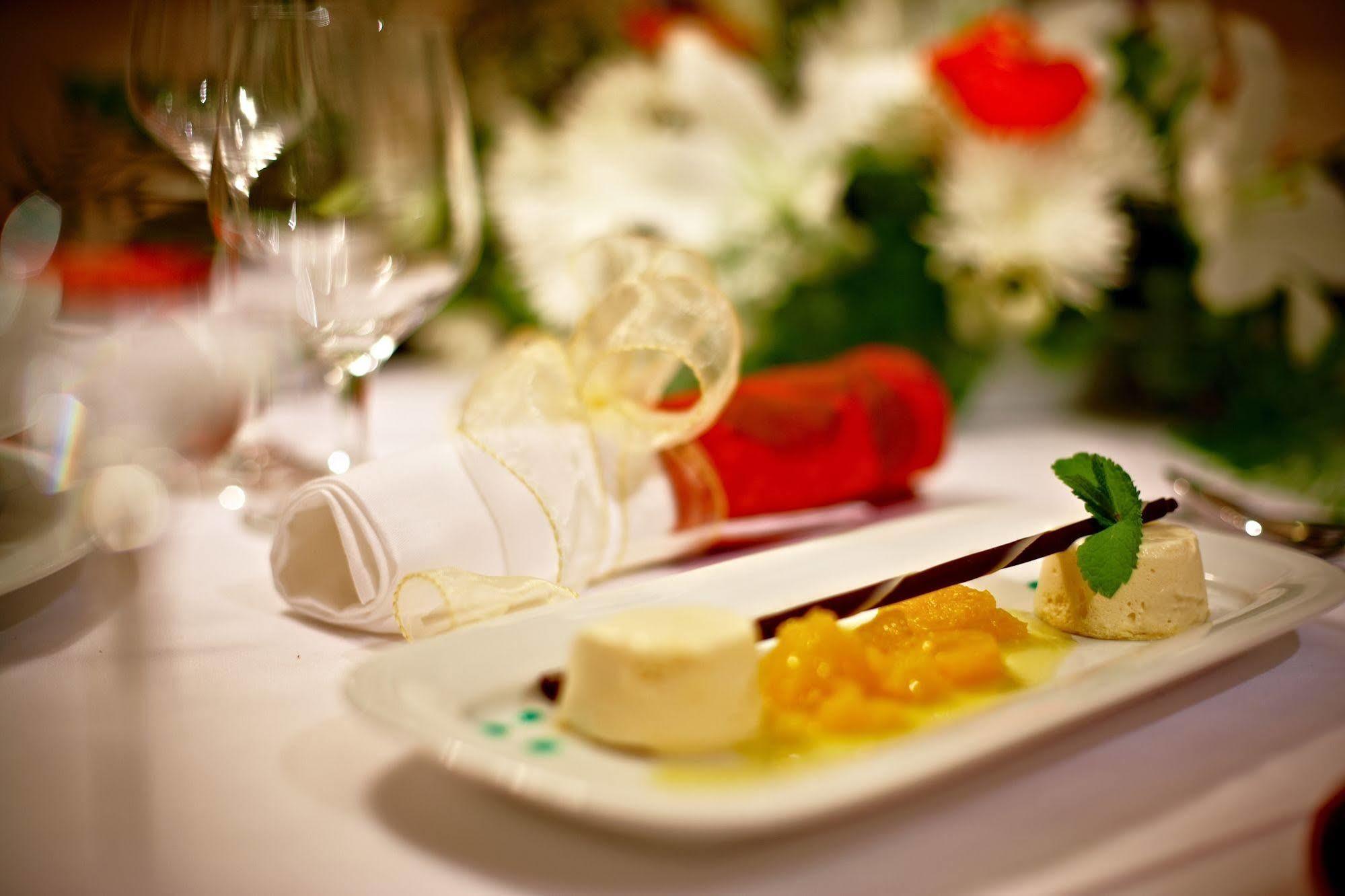Hotel Ambassador Kosice Luaran gambar