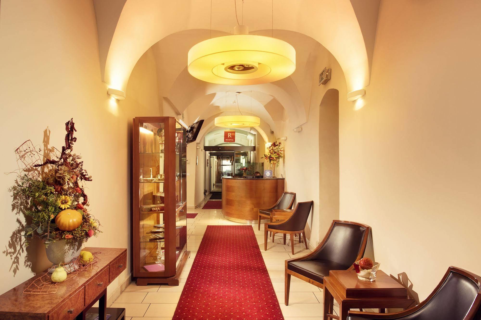 Hotel Ambassador Kosice Luaran gambar
