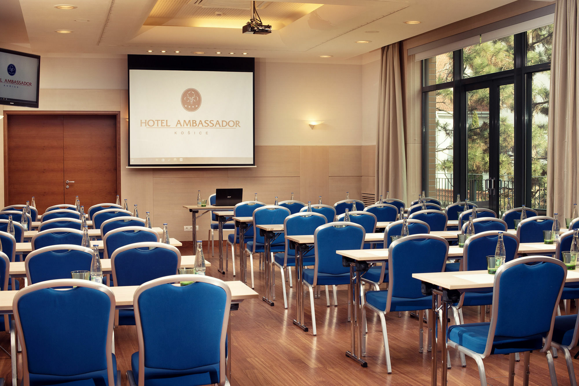 Hotel Ambassador Kosice Luaran gambar