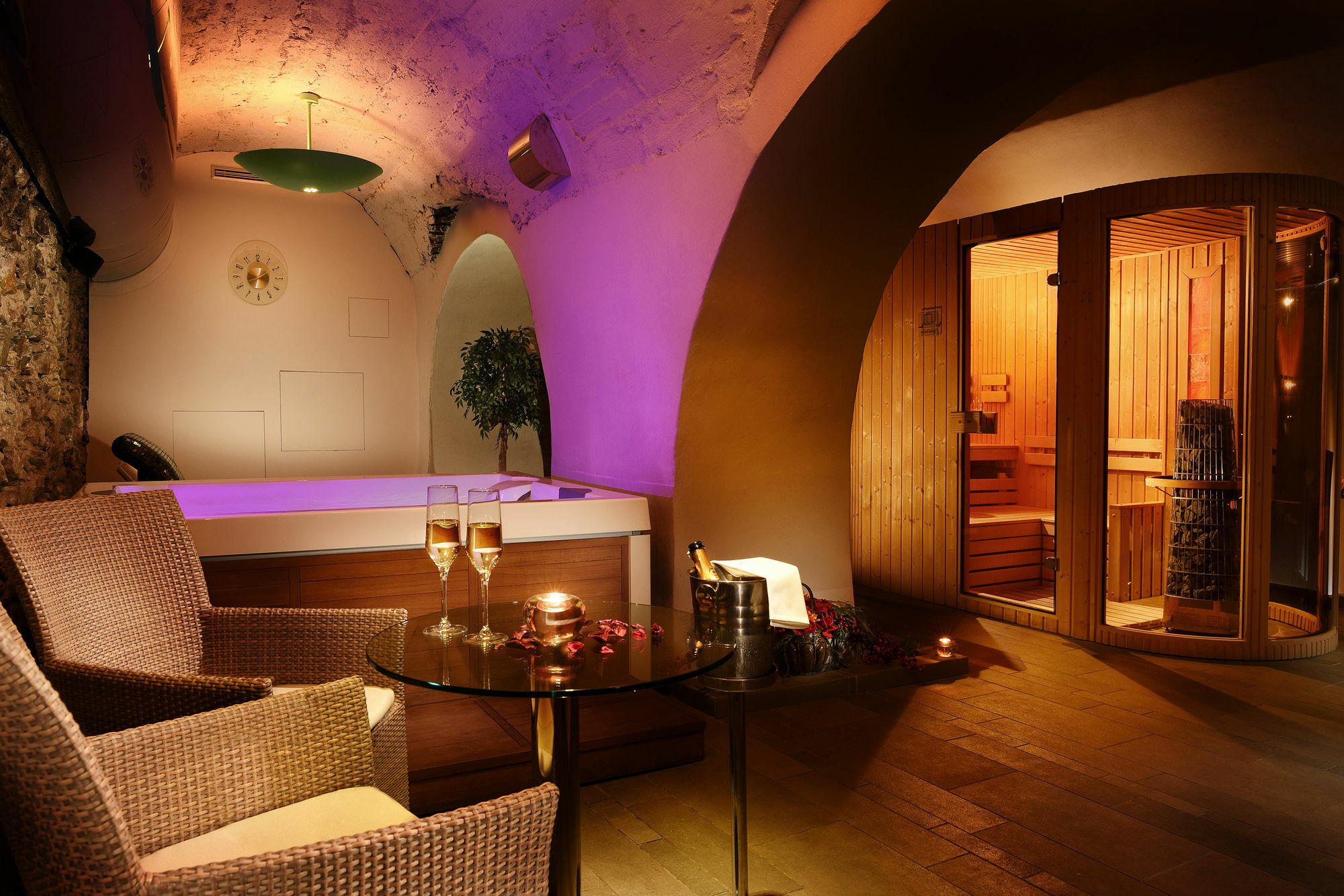 Hotel Ambassador Kosice Luaran gambar