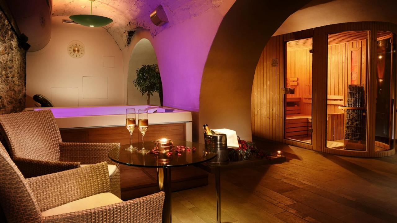 Hotel Ambassador Kosice Luaran gambar